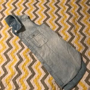 New with Tags Madewell Sleeveless Chambray Shirt